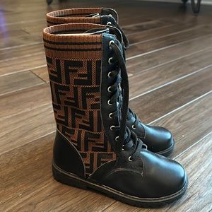 Fendi combat boots size 1 or 32 brand new